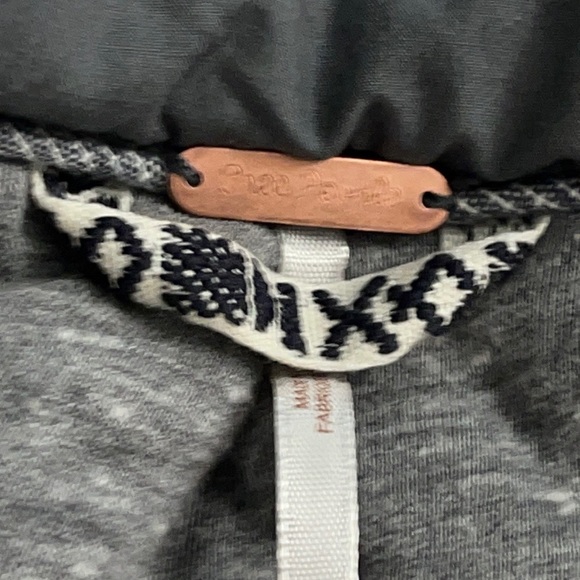 Free People Green Puffer Insulated Vest Size: M - Picture 6 of 12